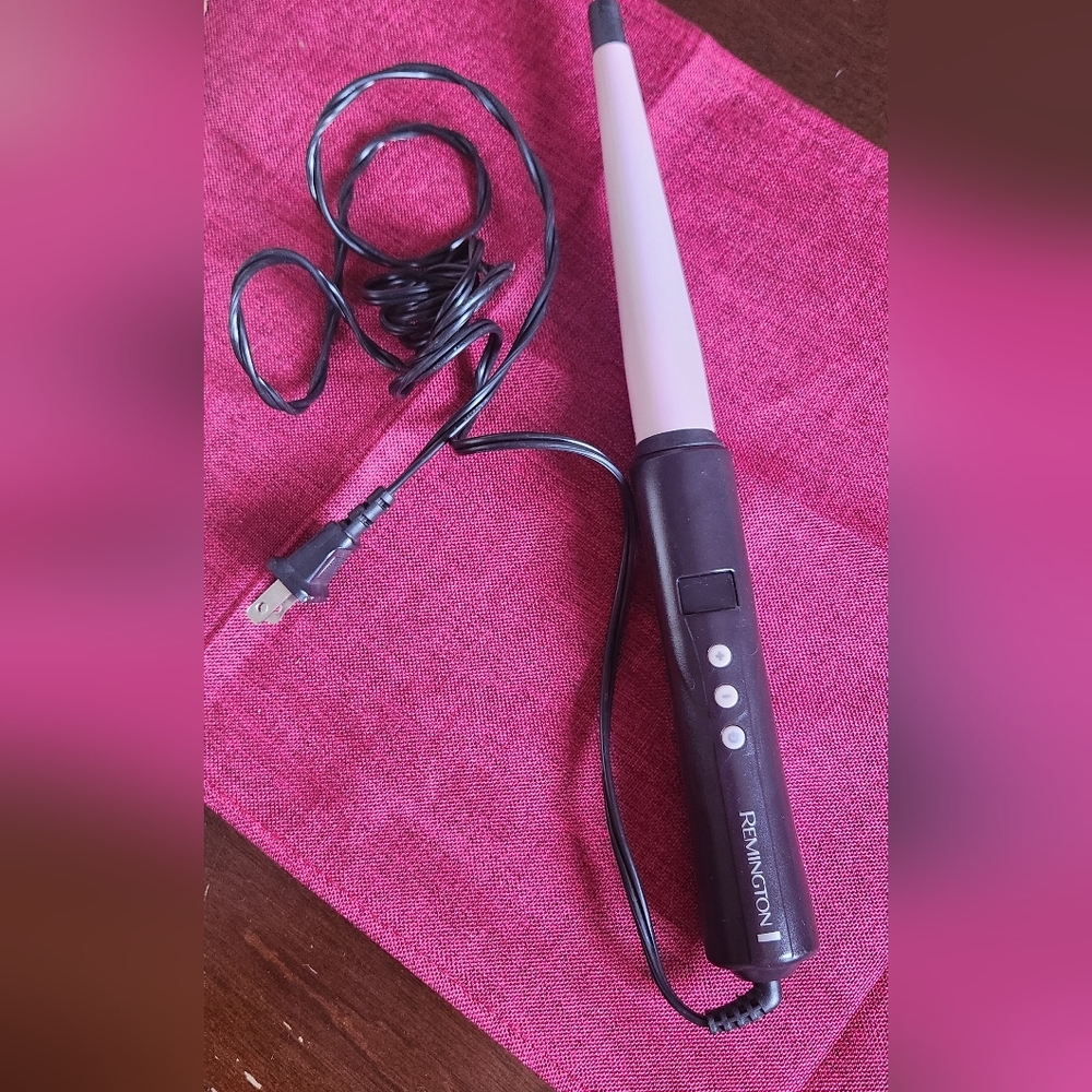 Remington Pearl Ceramic Conical Curling Wand Pink/Black